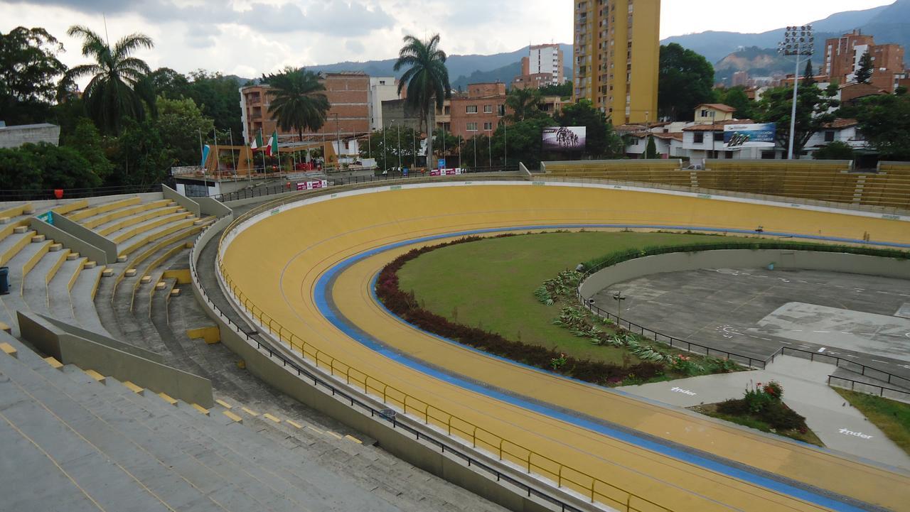 Iris Hostel Medellín Eksteriør billede