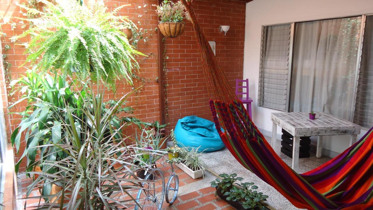 Iris Hostel Medellín Eksteriør billede