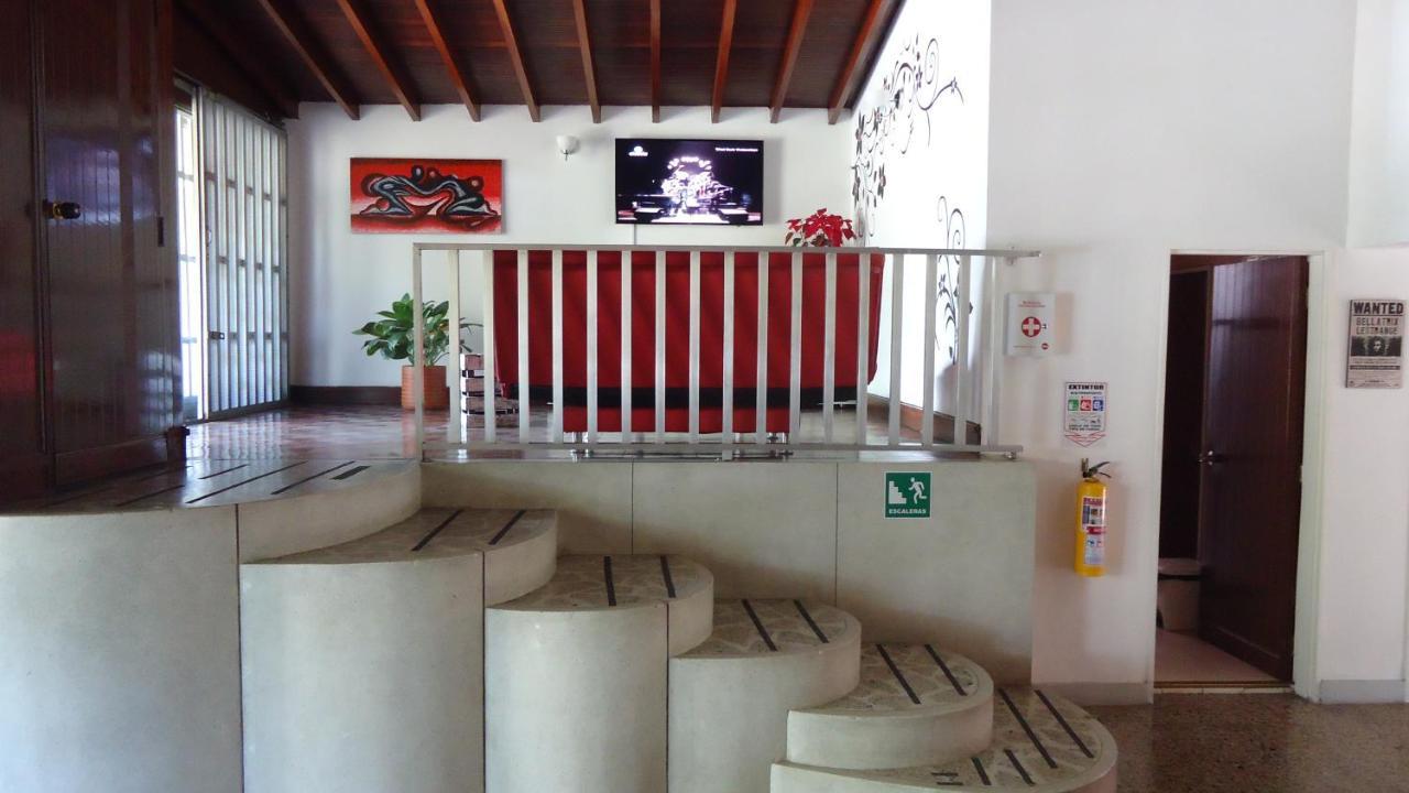 Iris Hostel Medellín Eksteriør billede