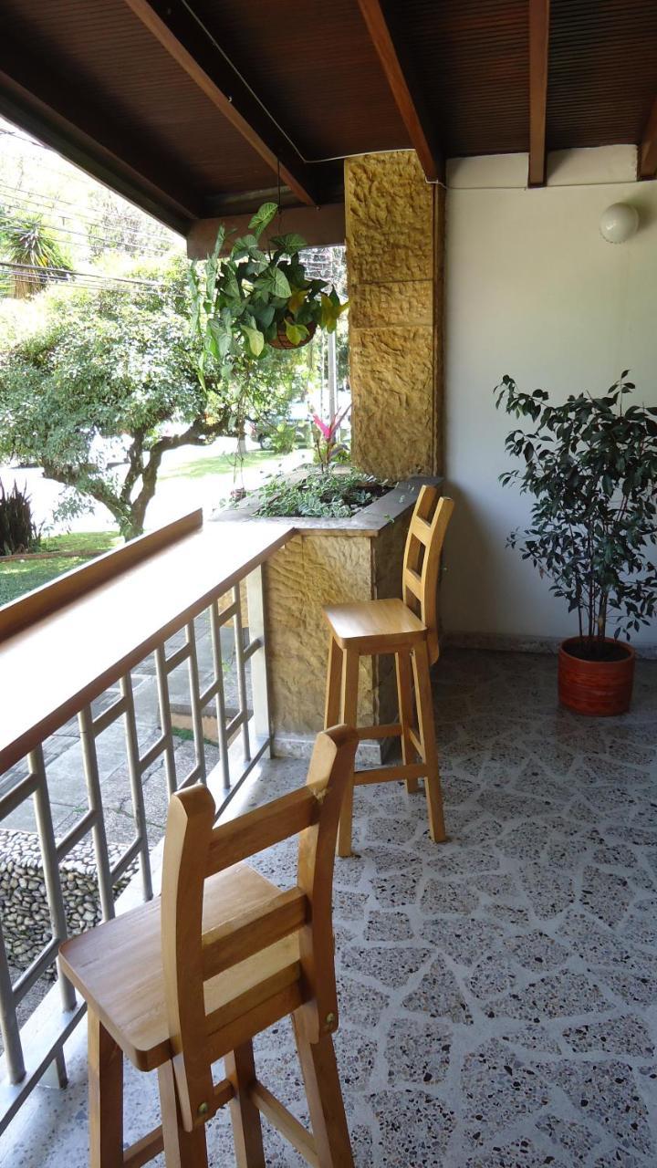Iris Hostel Medellín Eksteriør billede